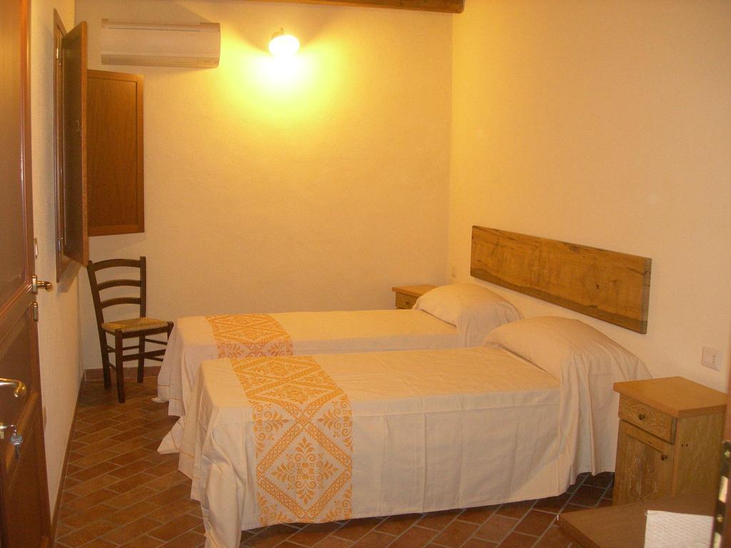 Agriturismo Battaglia Villamassargia Room photo